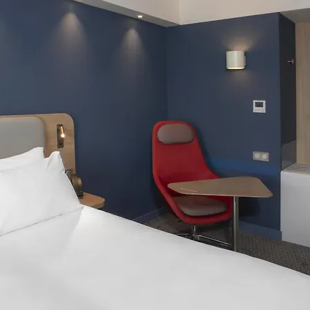 Отель Express Caen By Ihg 3*