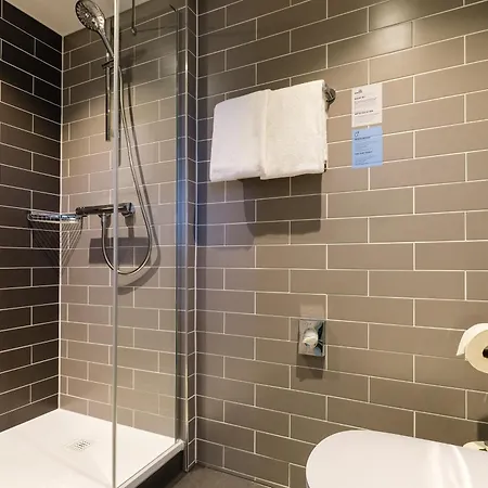 Express Caen By Ihg Hotel